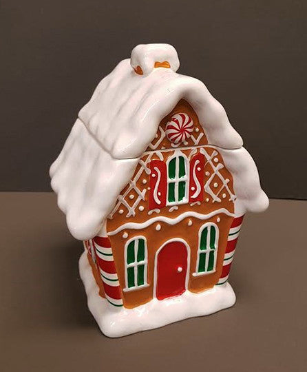 Gingerbread Cookie House Centerpiece